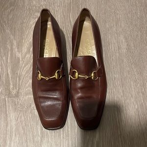 Gucci shoes. Size 9. Great condition. Chestnut color.